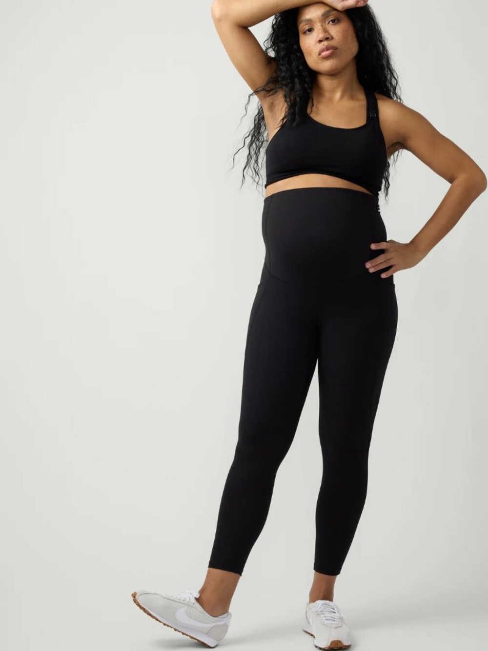 NWT ingrid+isabel Performance All Stage Maternity Black with Pockets XL Leggings